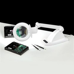 TML89 Desktop Magnifying LED Lamp